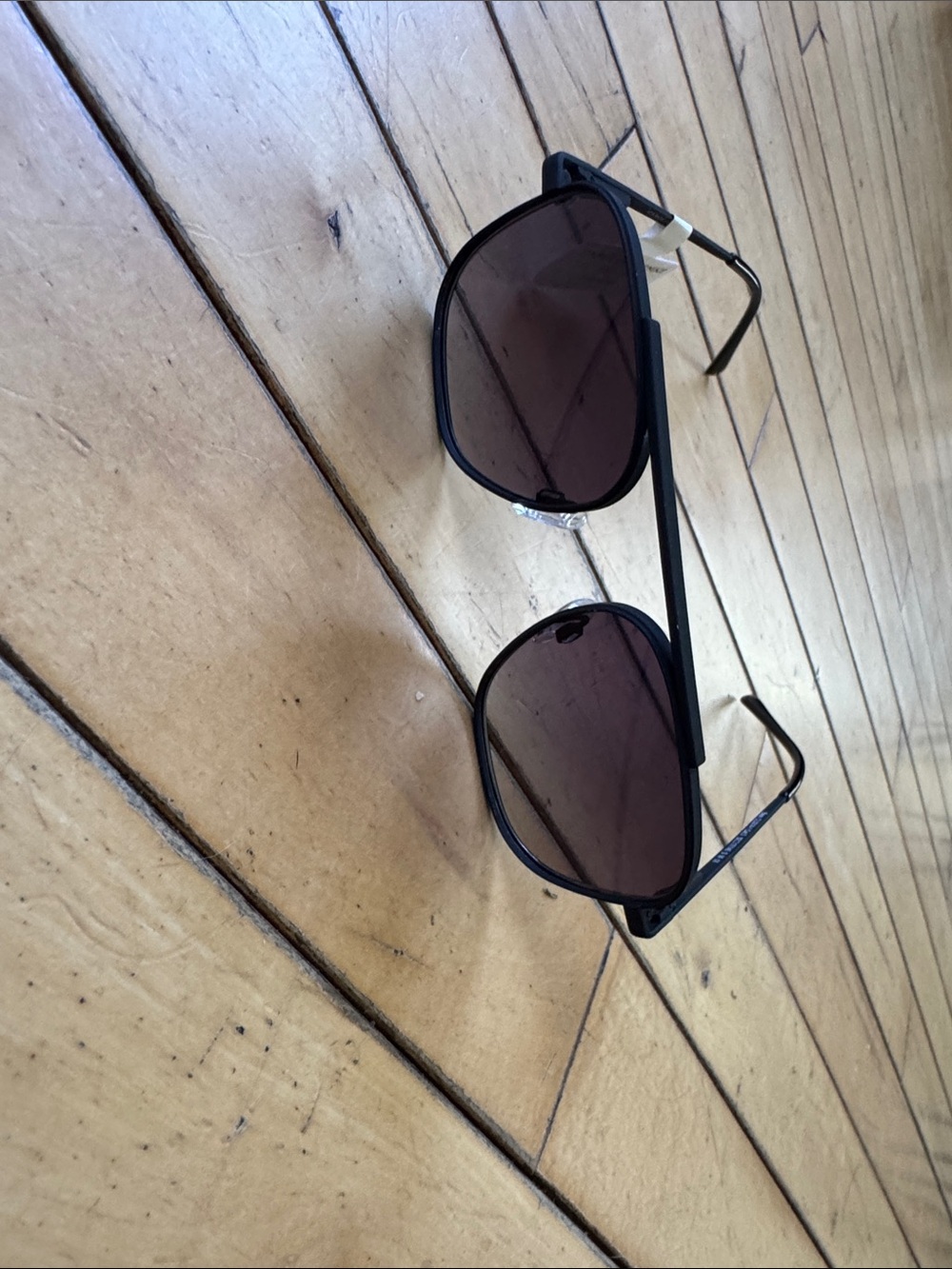 Classic Black Aviator Sunglasses - Women